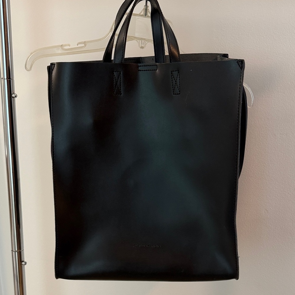 Claudia Canova Black Leather Tote Bag